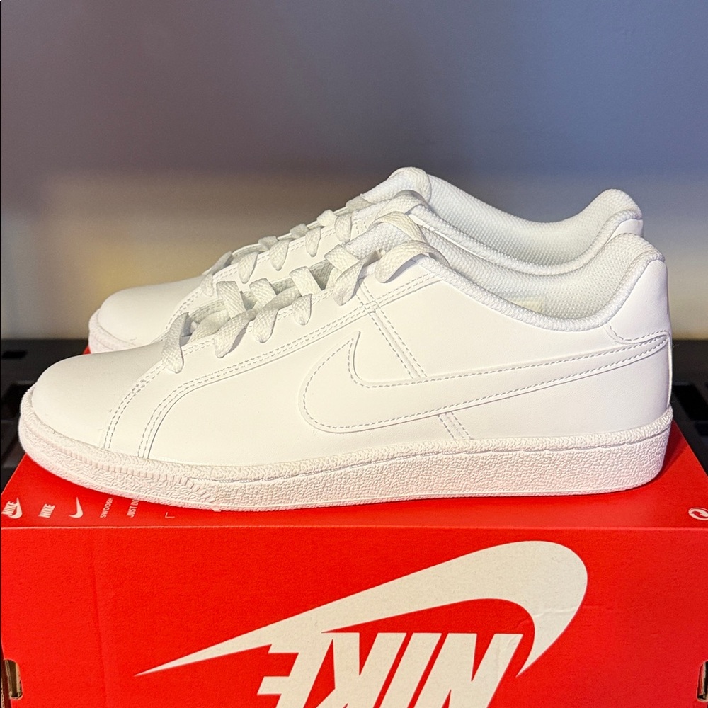 Nike Court Royale White 749867-105 Women’s Size 9 - Picture 2 of 6